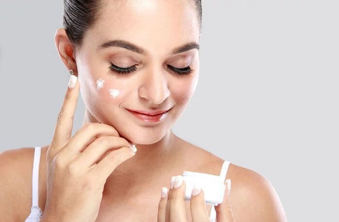 Apply cream on your face before using the massager